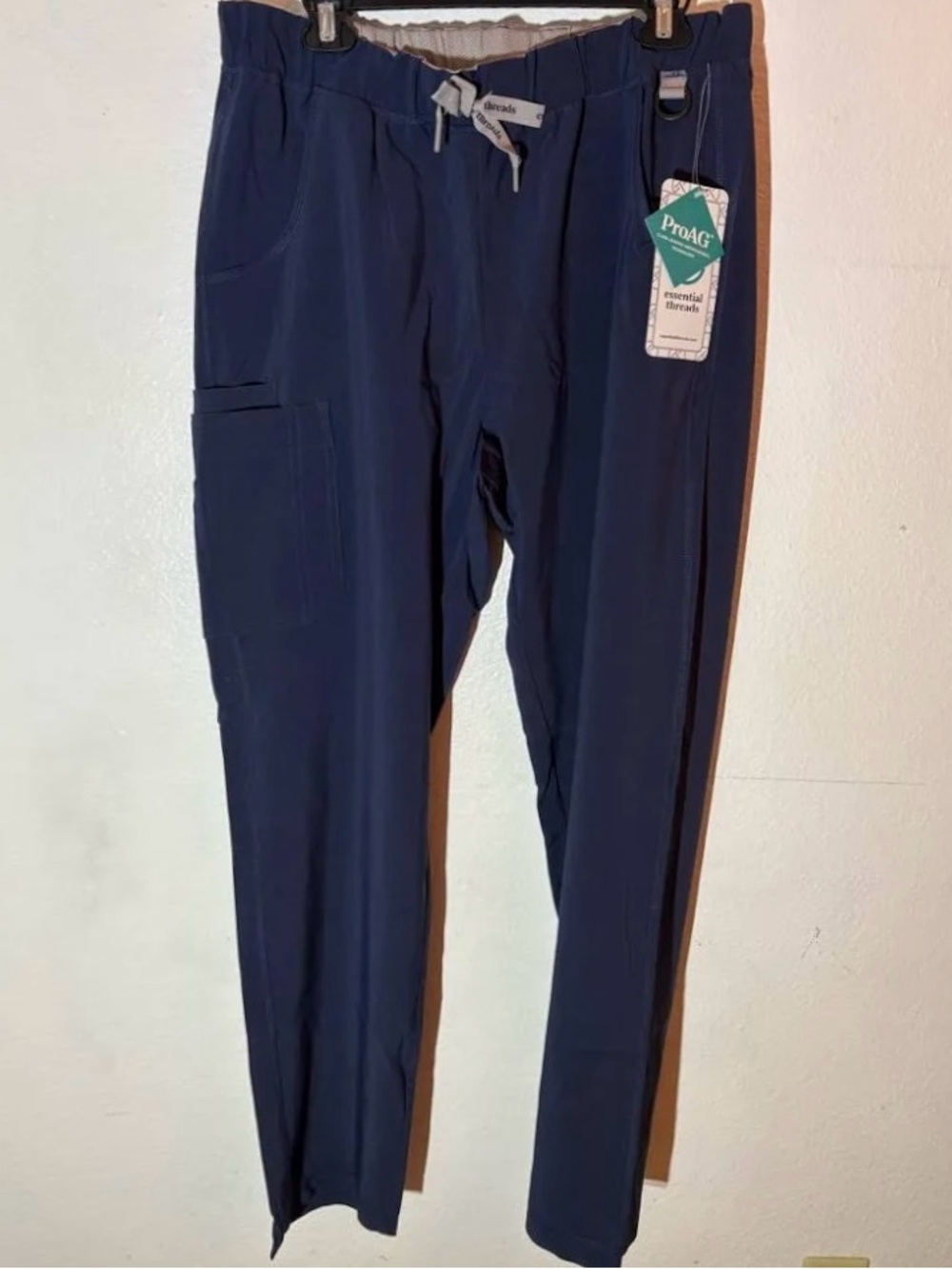 Essential Threads Women's Hathaway Pant - Navy, Size L -Scrubs